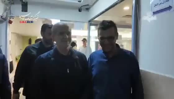 İran Prezidenti yaralılara baş çəkdi