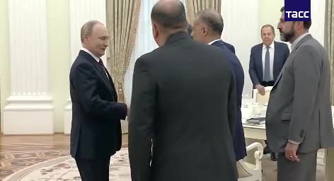 Putin Araqçını qəbul etdi
