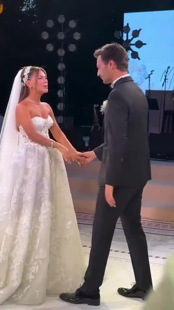 Məşhur cütlüyün toy görüntüləri