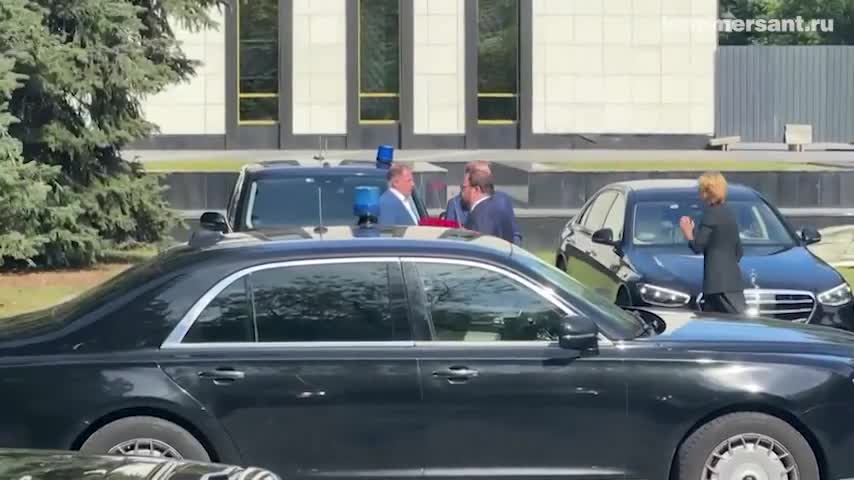Rusiyada intihar edən nazirlə vida mərasimi keçirilir