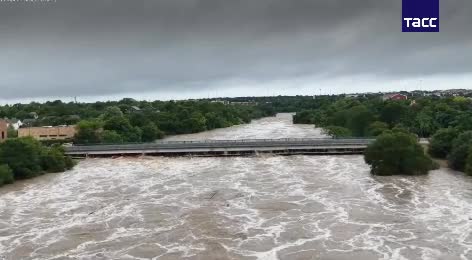 Texasda daşqınlardan yeni görüntülər