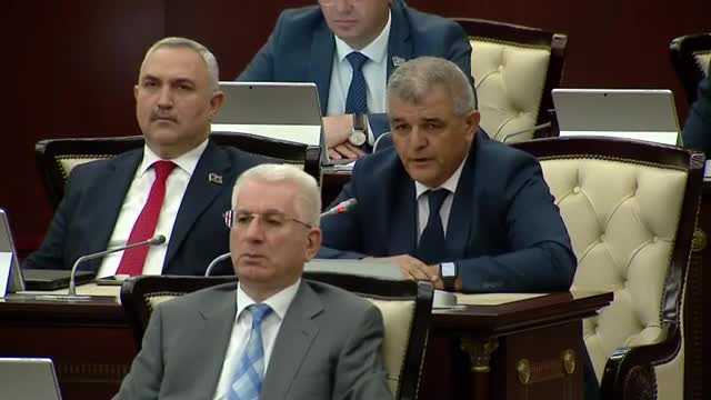 Fazil Mustafa İsmayılovun hekayəsindən sitat gətirdi