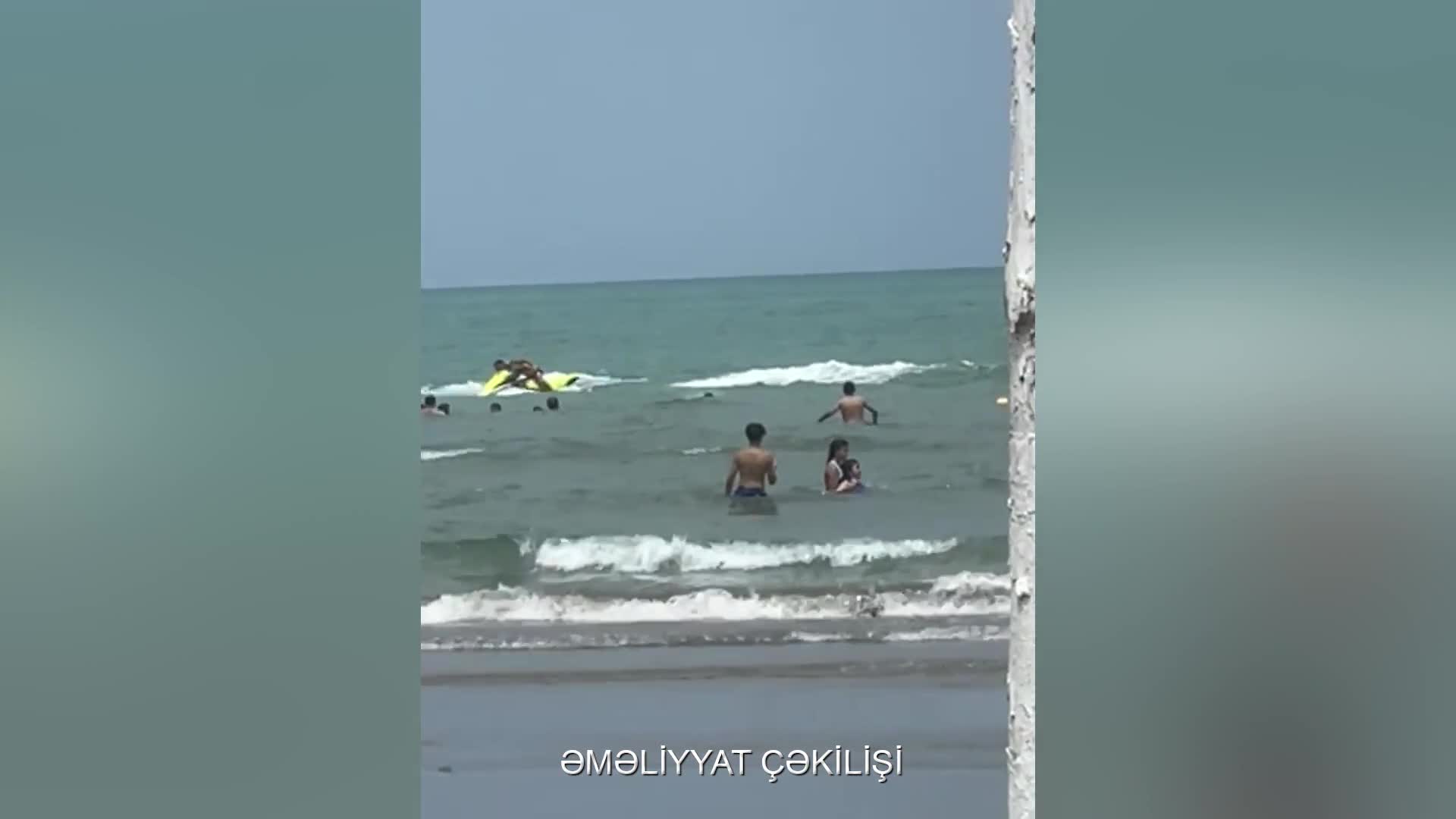 Dənizdə boğulan gənc belə xilas edildi