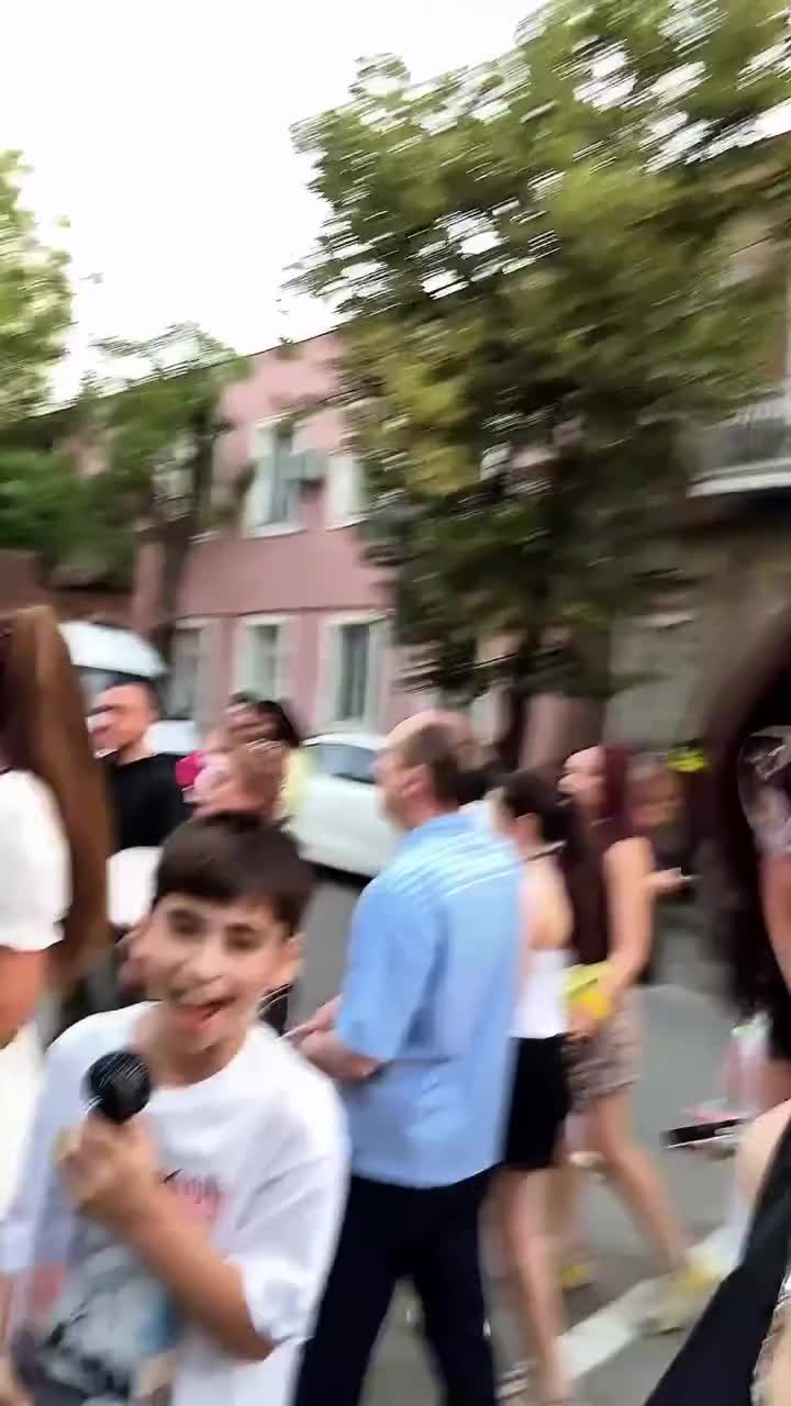 Manana ailəsi ilə konsertdə