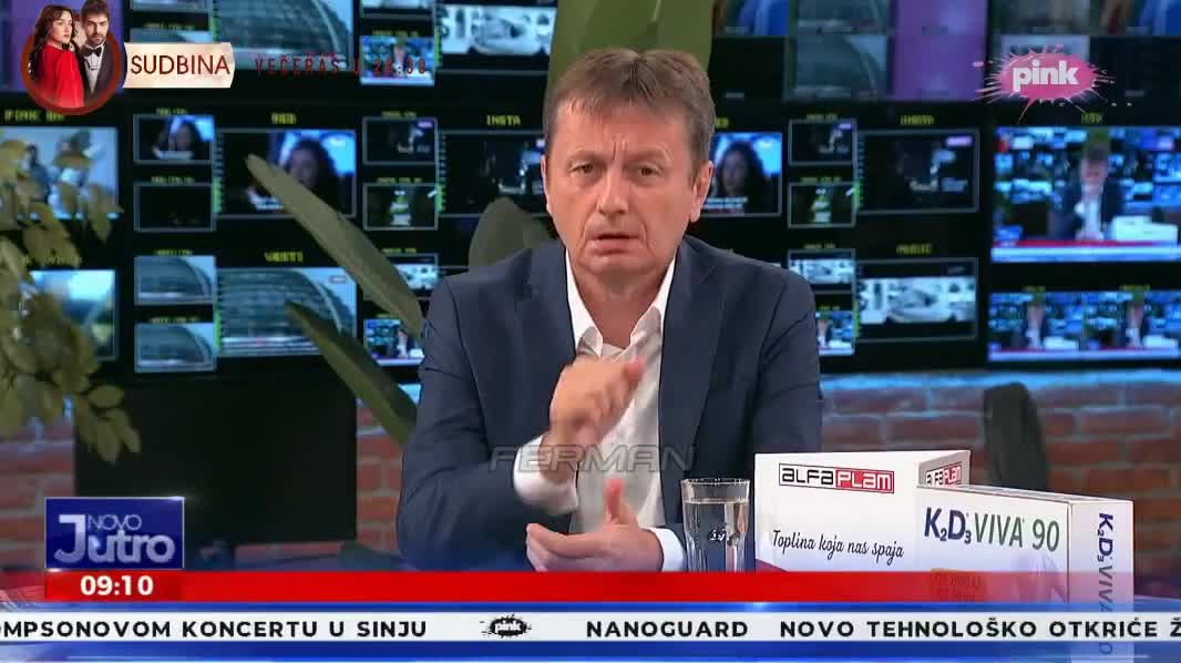 Canlı efirdə insult keçirdi