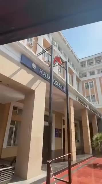 İcazəsiz quraşdırılmış metal konstruksiyalar sökülür