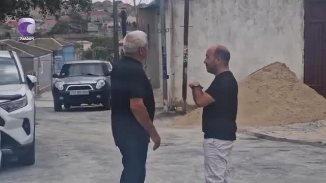Ehsan əvəzinə yola asfalt çəkdirdi