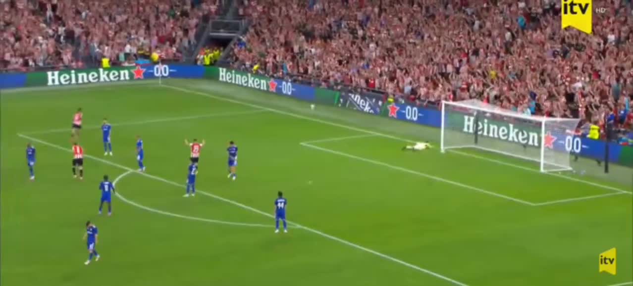 Qorka Quruzeta 88-ci dəqiqədə dubla imza atır.