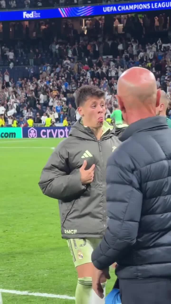 Arda Gülər matçın ən yaxşısı seçilməsinə təəəccüblənir