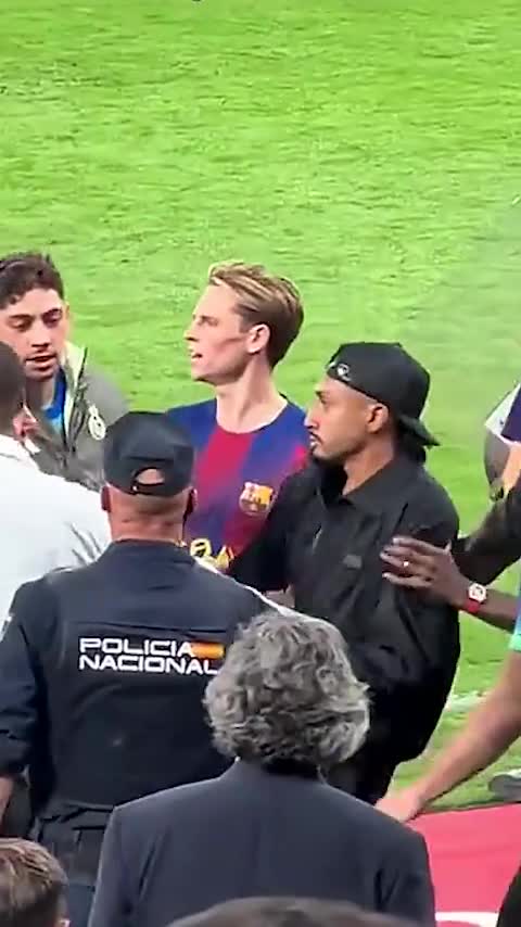 Vinisius və Rafinya arasında dava