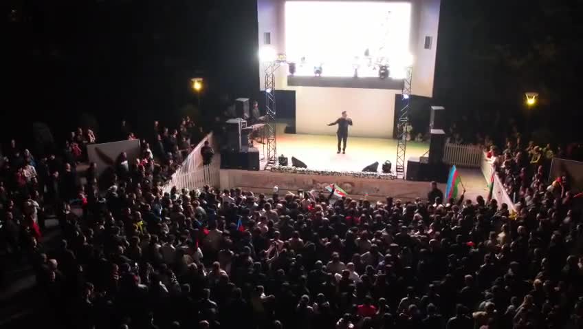 Yevlaxda Zəfər Gününə həsr edilən möhtəşəm konsert keçirilib