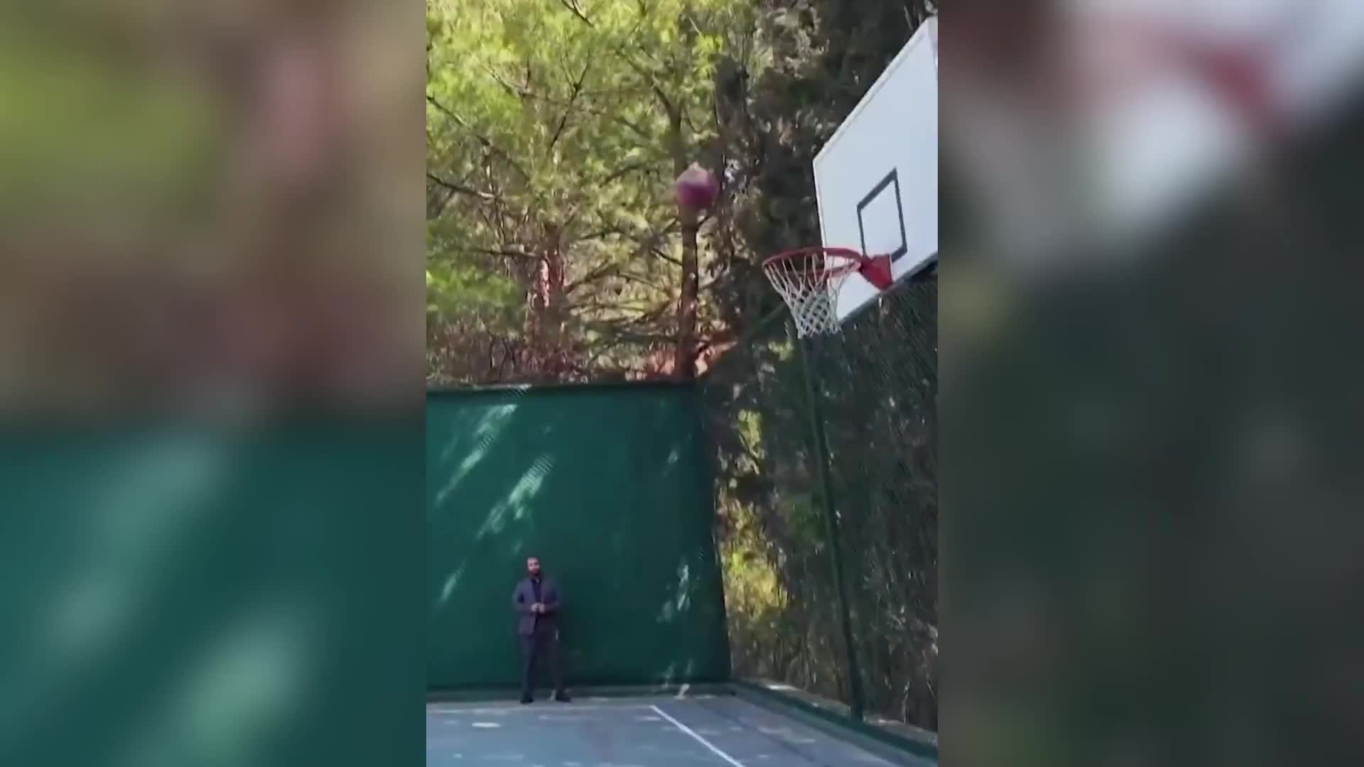 ABŞ-yə səfəri basketbol oynamaqla başlayıb