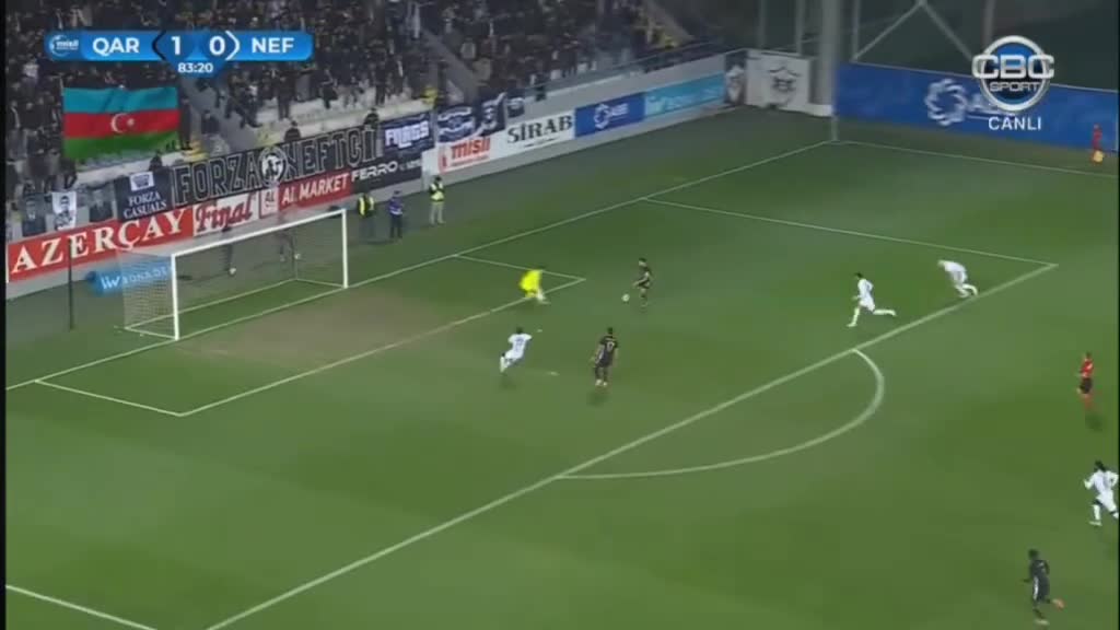 Kamilo Duran 84-cü dəqiqədə komandasının ikinci qolunu vurur