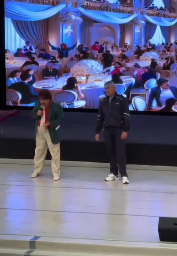 Qurban Qurbanovla bağlı səhnəcik tənqid olundu