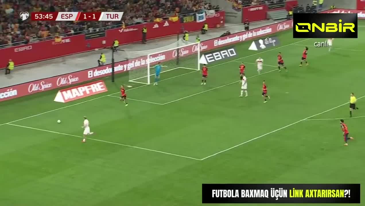 54-cü dəqiqədə Salih Özcan komandasını önə çıxarıb