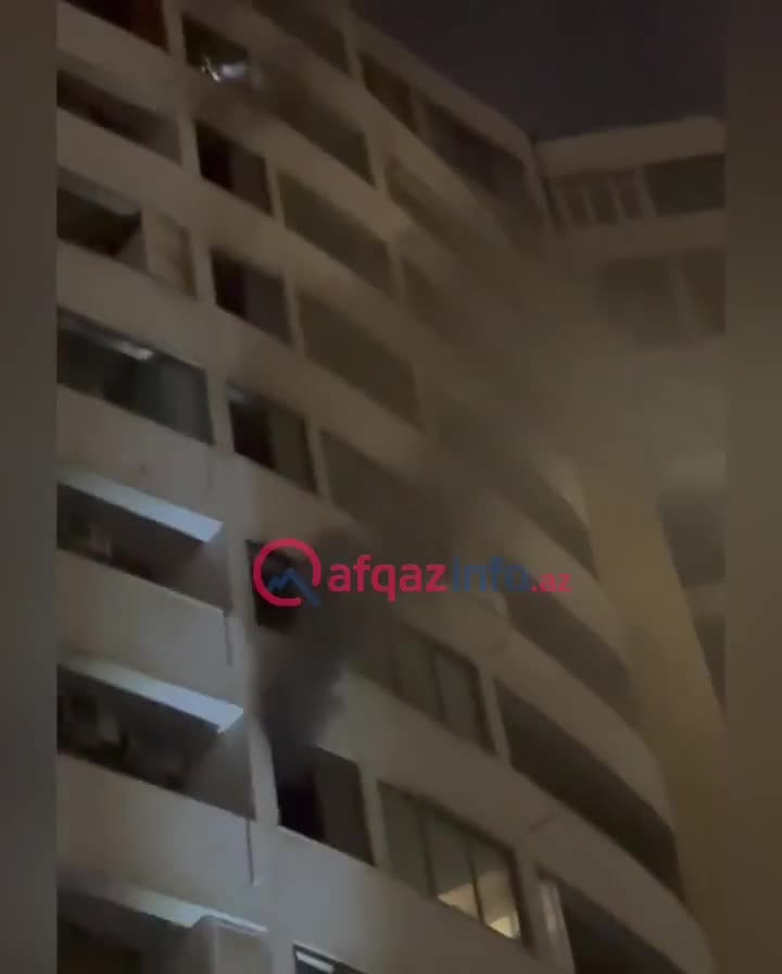 Nərimanovda bina yanır