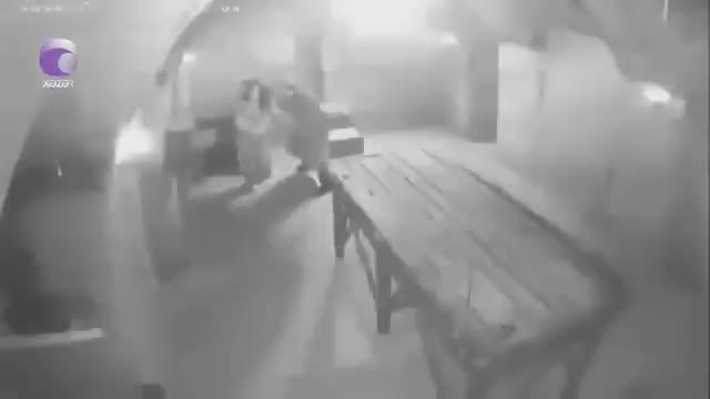 Qorxu evinə gedən 15 yaşlı qız xəsarət aldı