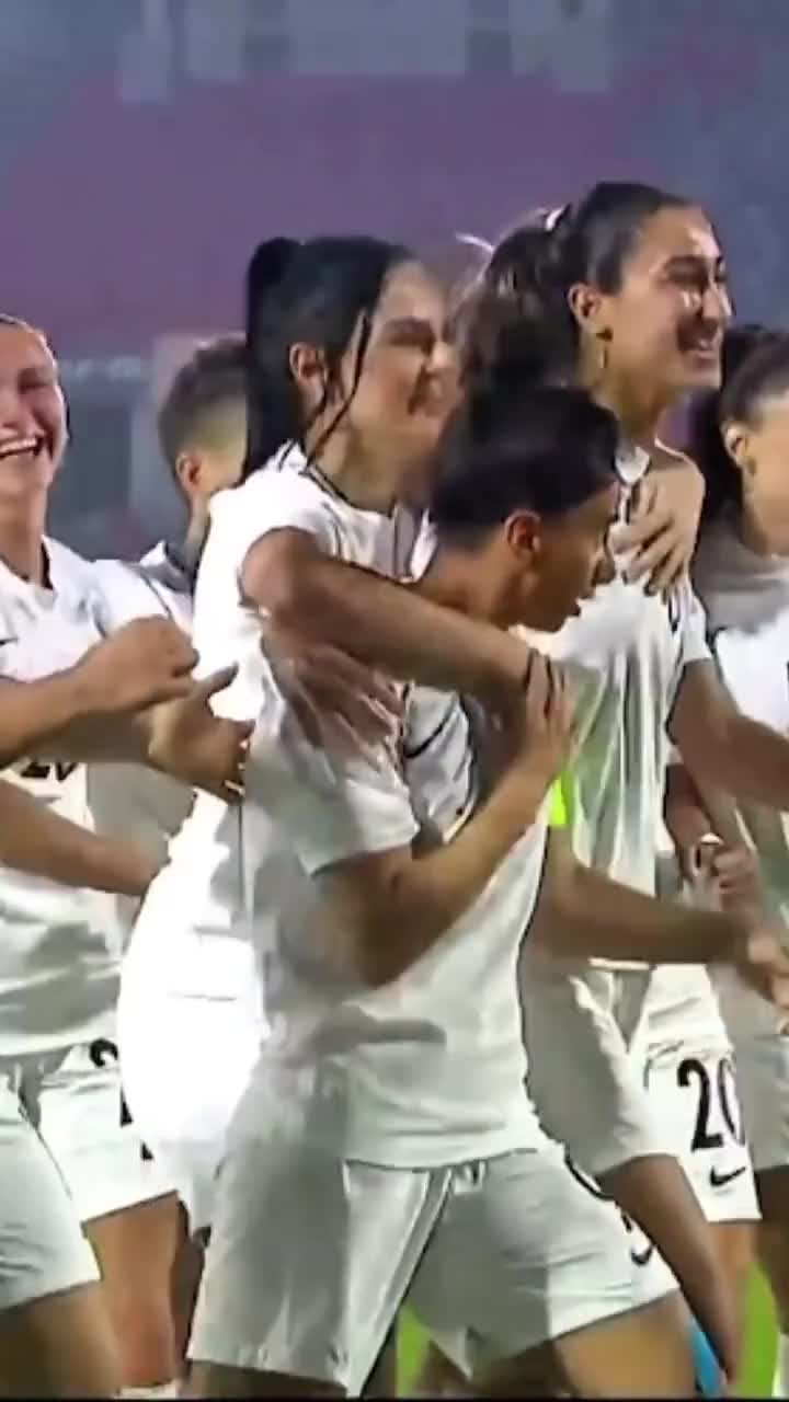 Qolunu vəfat edən anasına həsr etdi