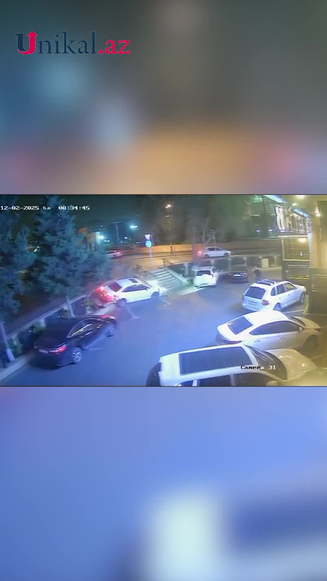 "Toyota Corolla" belə qəzaya düşdü