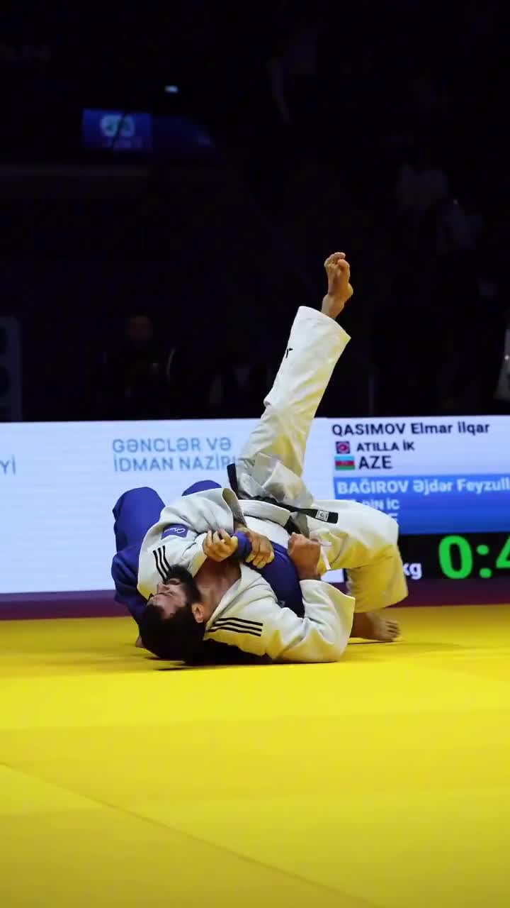 Elmar Qasımov 35 yaşında çempion oldu