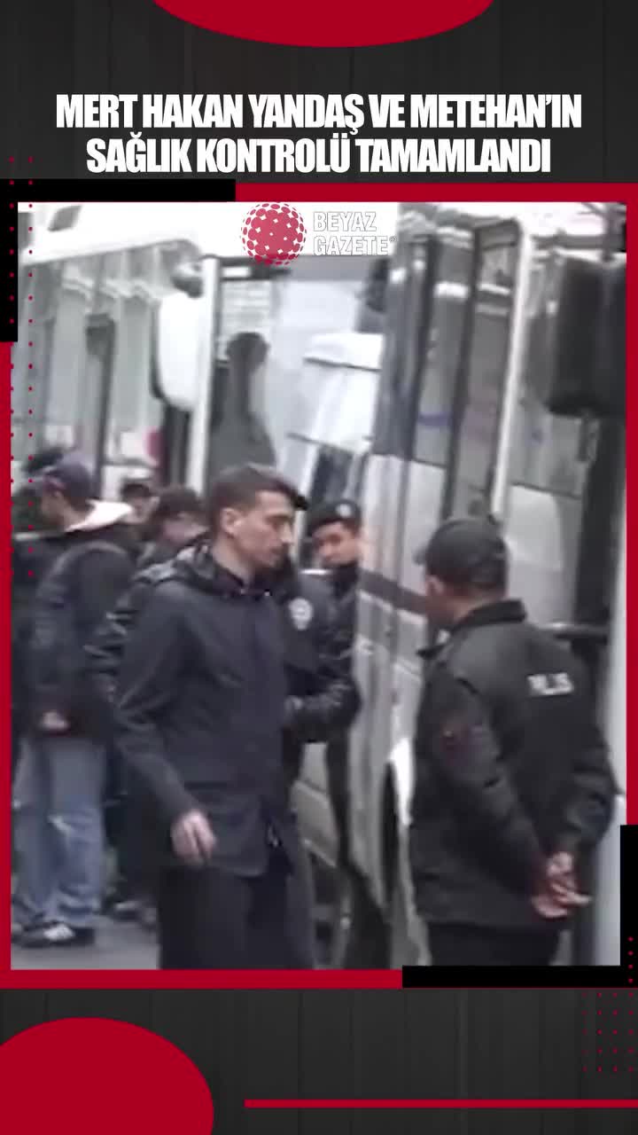 Həbs olunan türk futbolçuların görüntüləri