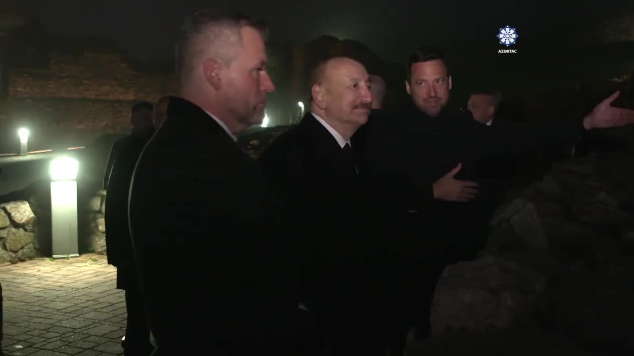 Liderlər Devin qəsrində