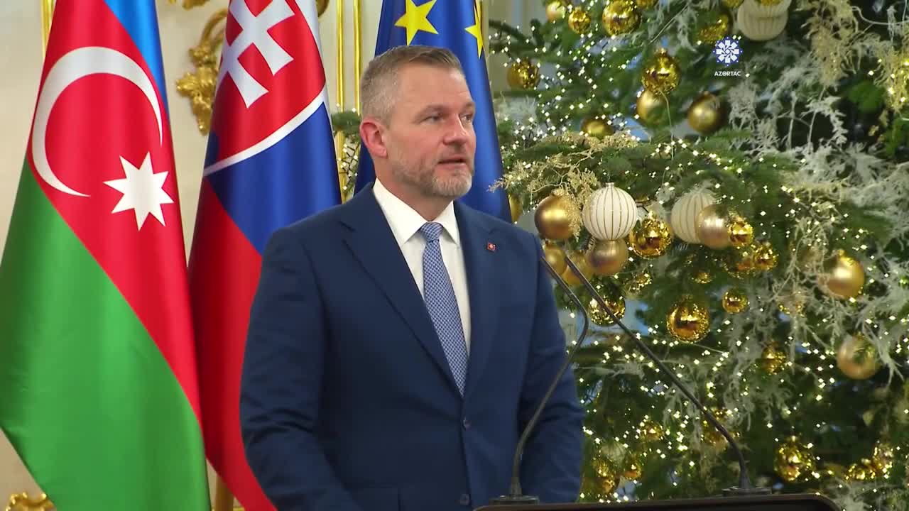 Prezidentlər bəyanatlarla çıxış etdi