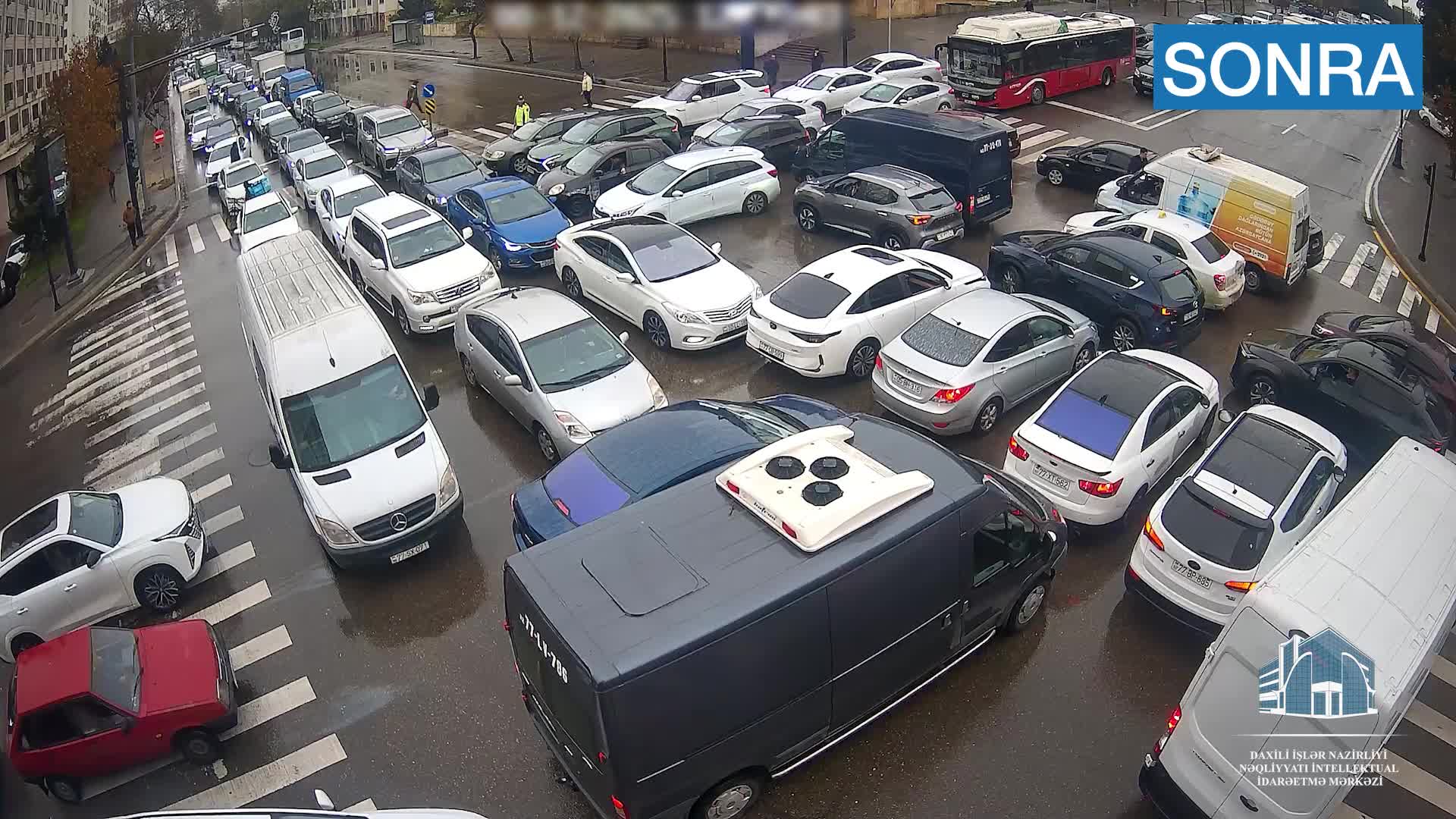 Bakıdakı tıxac belə aradan qaldırıldı