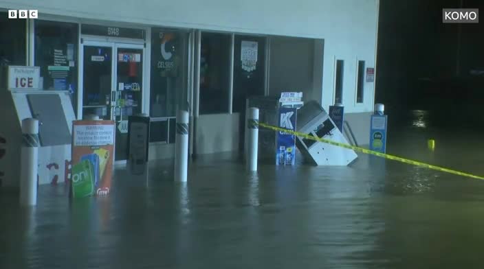 ABŞ-də leysan daşqına səbəb oldu