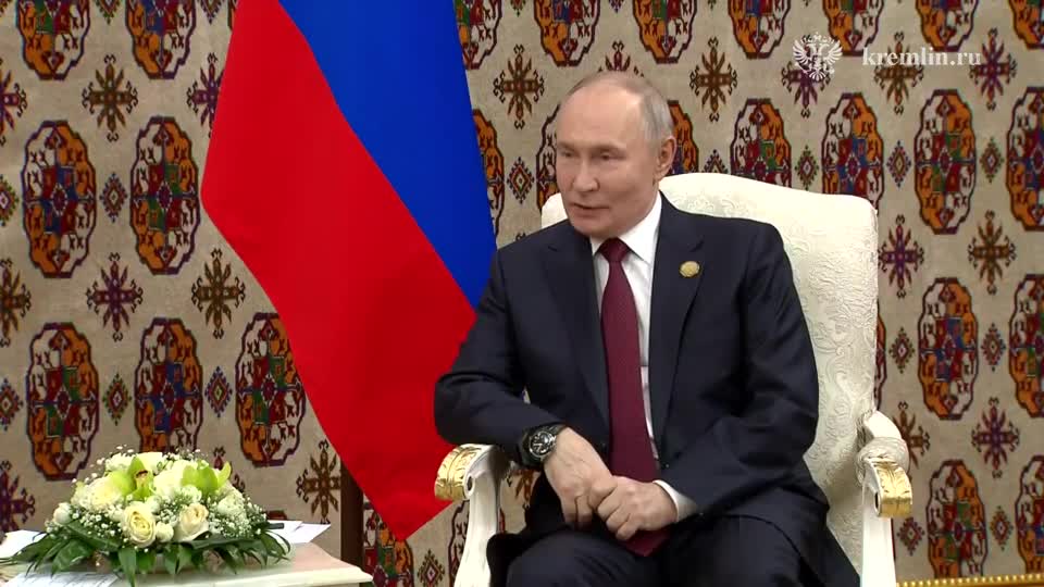 Putinlə Pezeşkian görüşdü