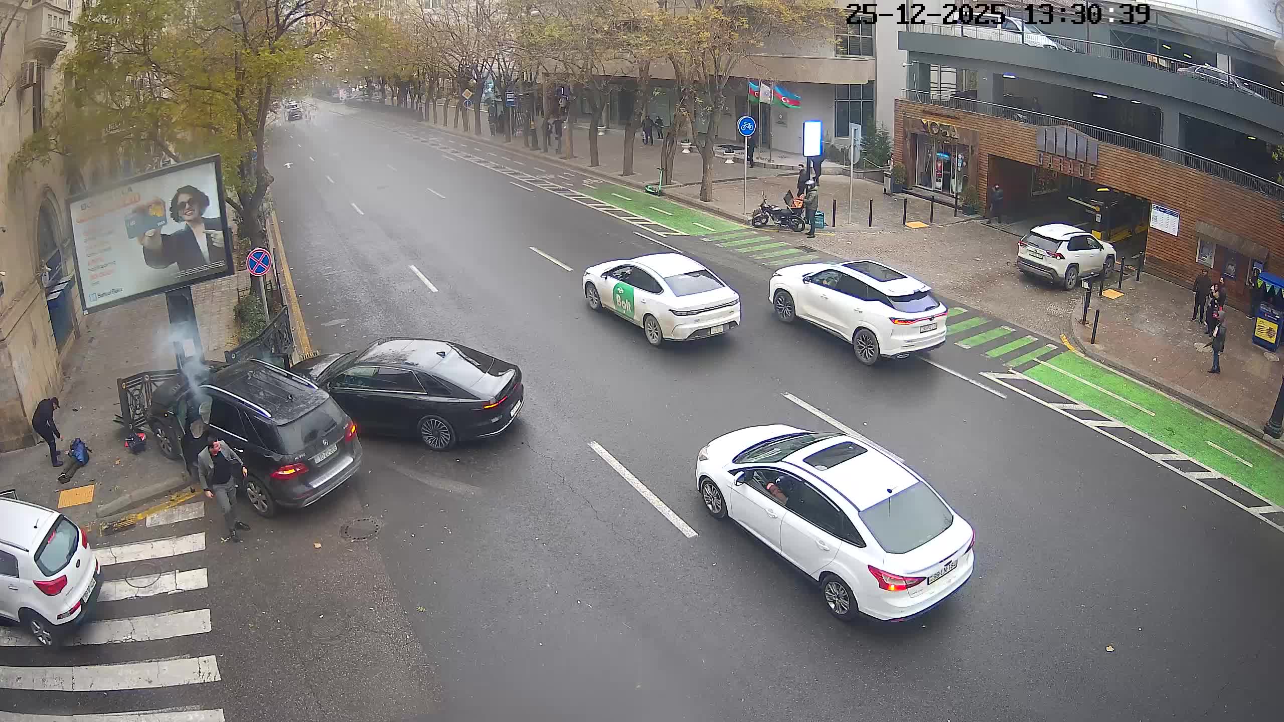 Polis əməkdaşları azyaşlını belə xilas etdi