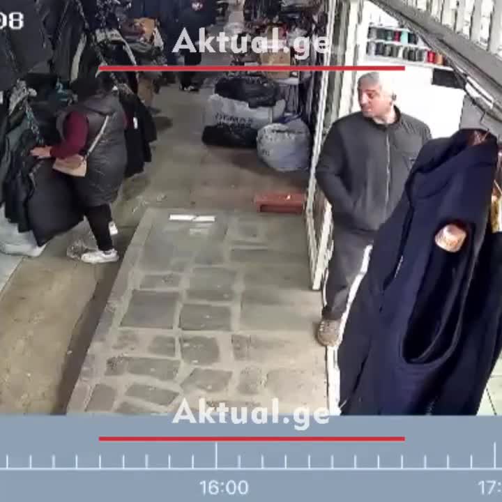 Azərbaycanlı ata-oğulu güllələyən şəxsin görüntüləri