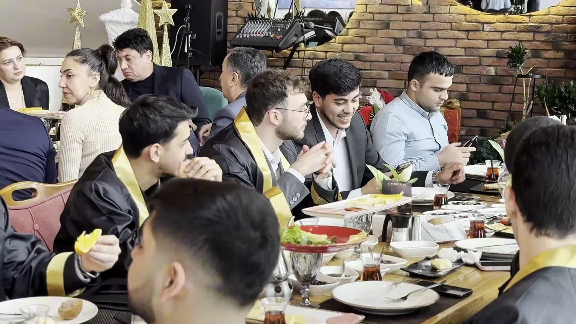 Bu akademiya minlərlə gəncin karyera həyatına təsir edir 