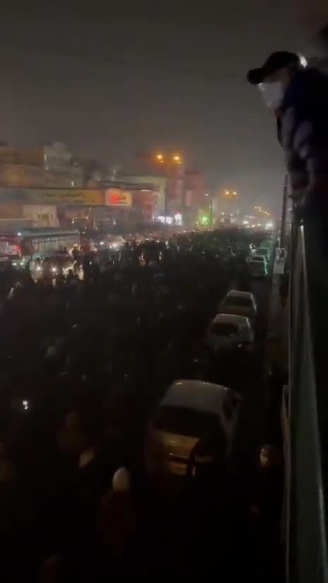 Tehranda böyük izdiham