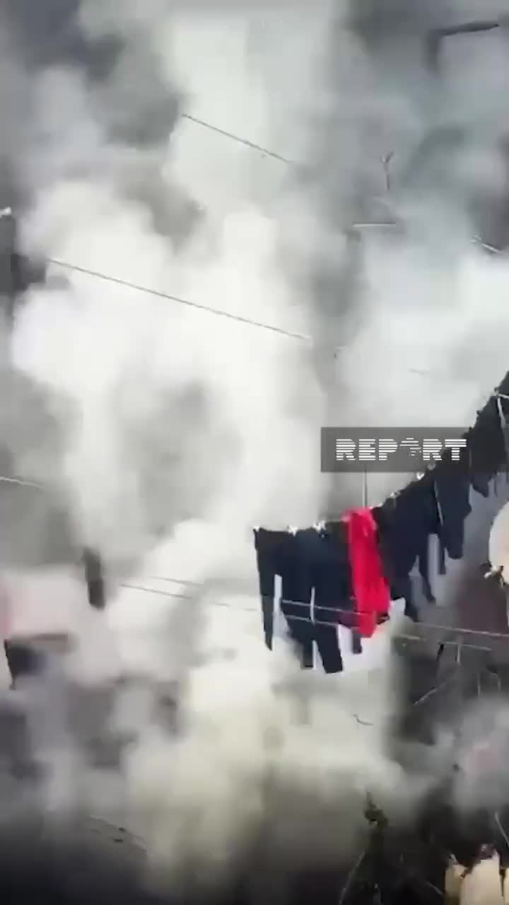 Binəqədidə binada yanğın