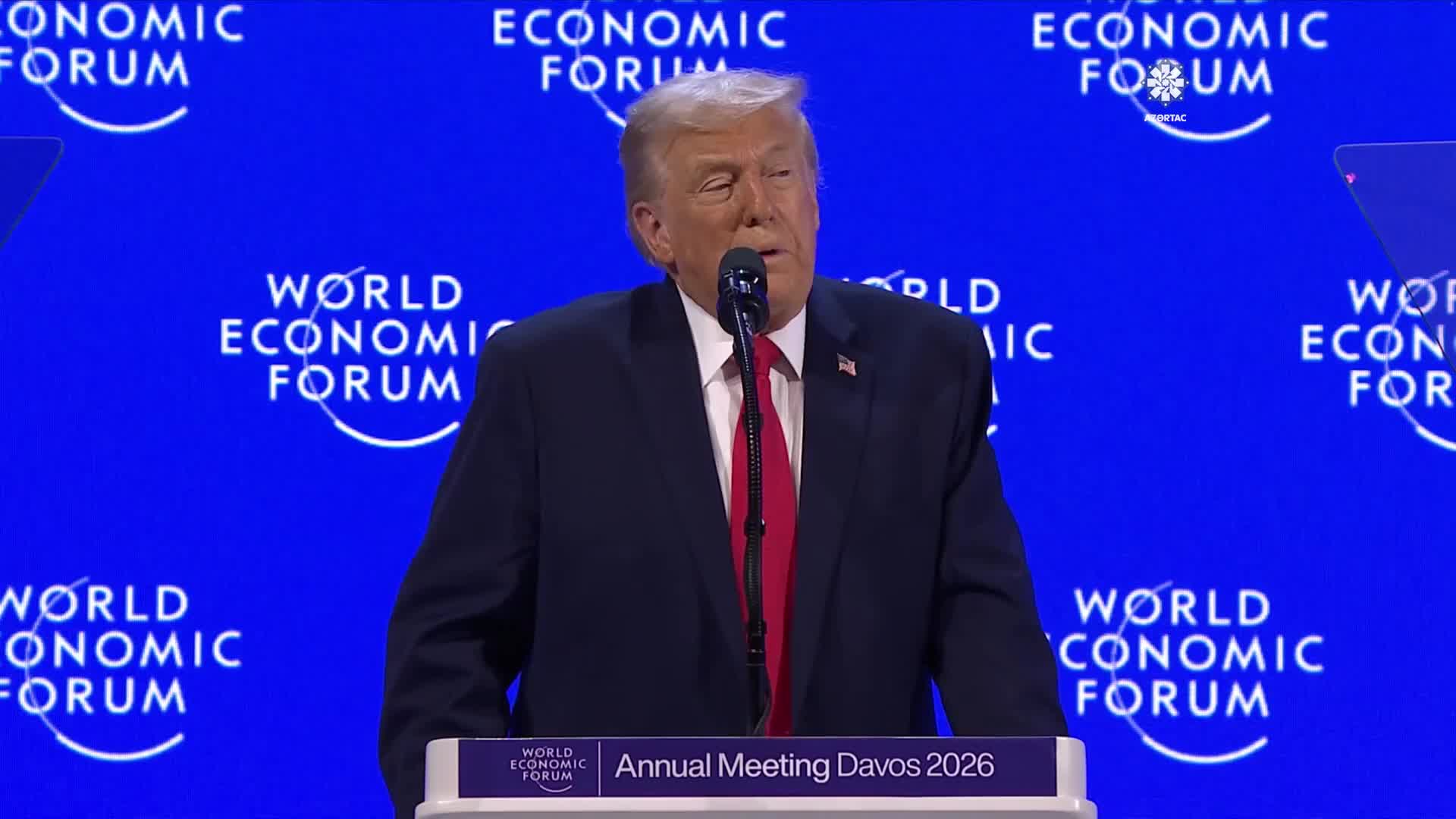 Prezident ailəsi ilə Davosda panel iclasa qatıldı 