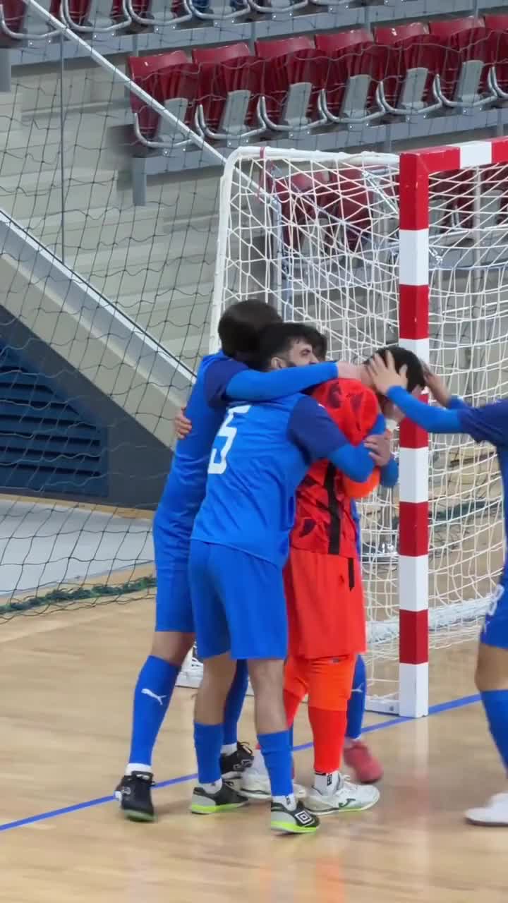 Qapıdan qapıya belə qol vurdu