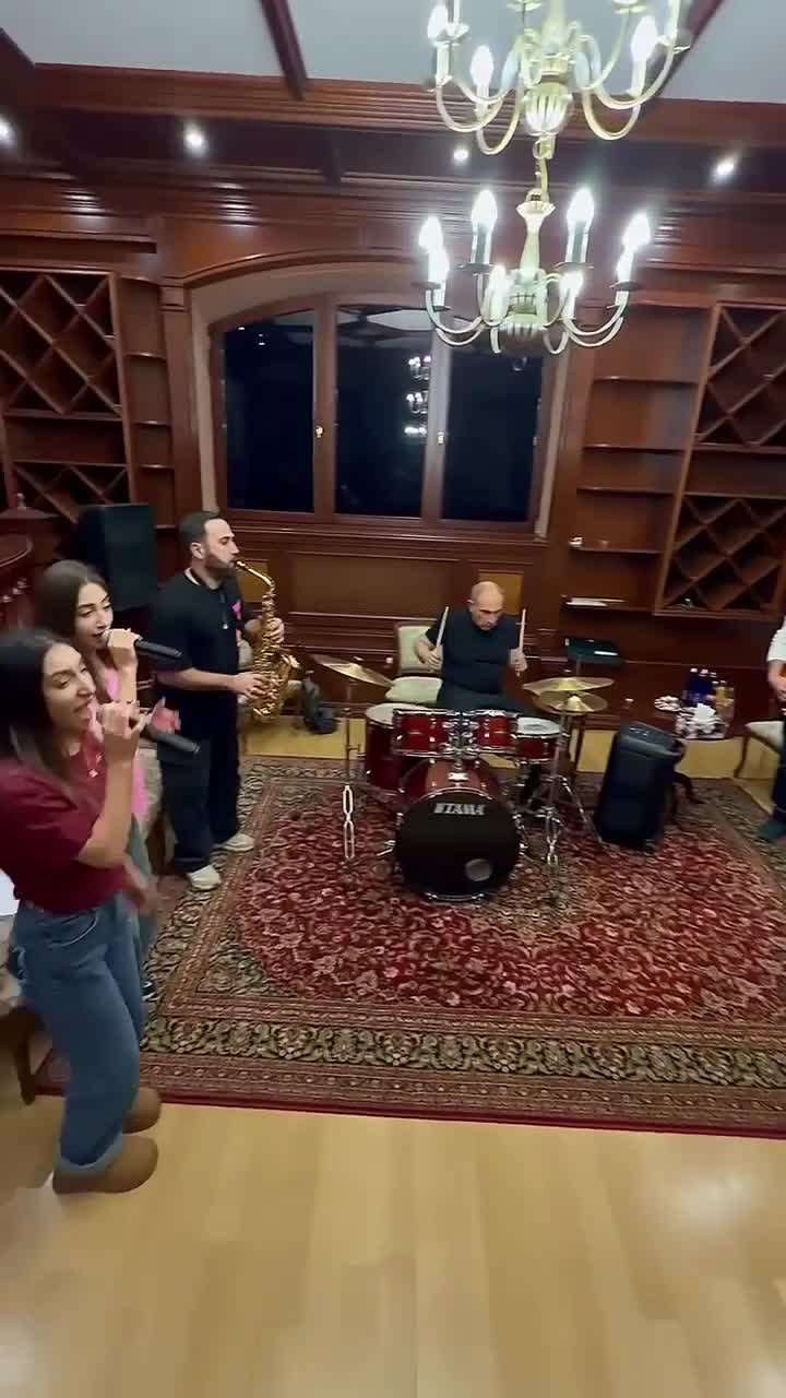 Paşinyan musiqi qrupu yaratdı