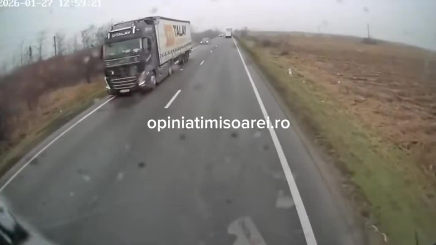 Fransaya yollanan azarkeşlər qəza keçirdi