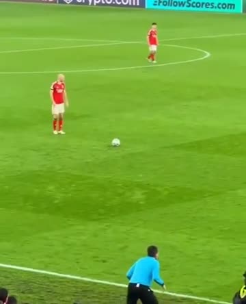 Qapıçı sonuncu dəqiqədə qol vurdu, komandası pley-off-a çıxdı