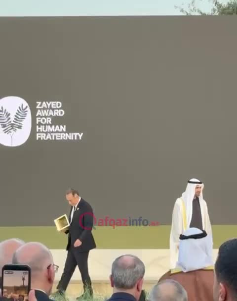 Prezidentə mötəbər mükafat verildi