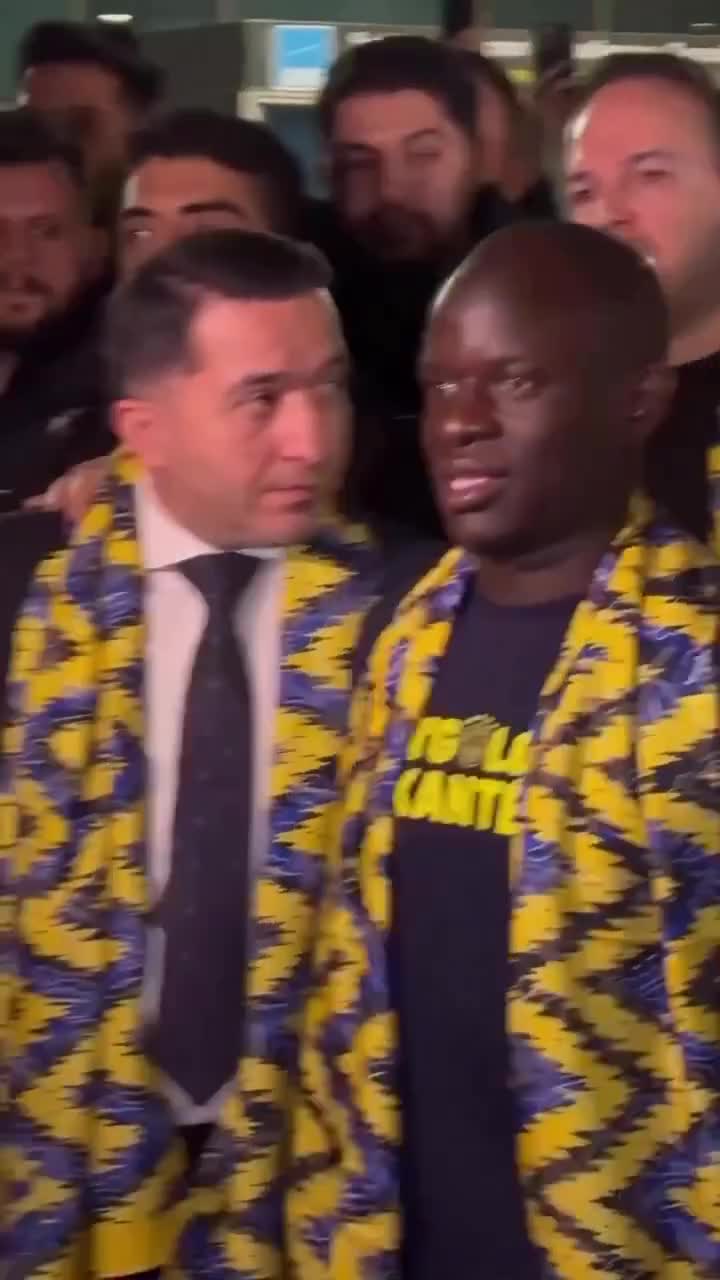 Nqolo Kante İstanbulda