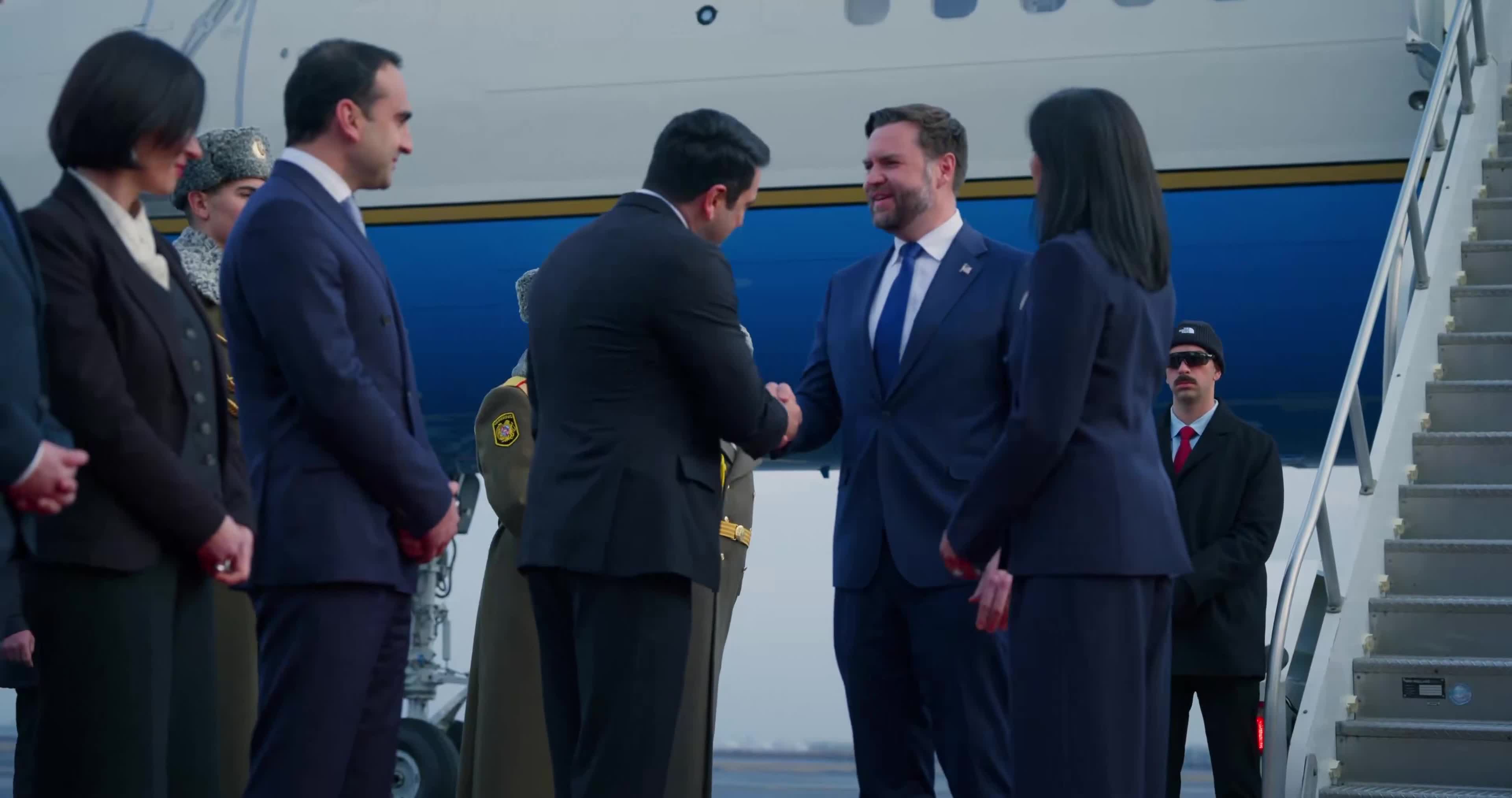 İrəvanla Bakıya səfərindən bu videonu paylaşdı