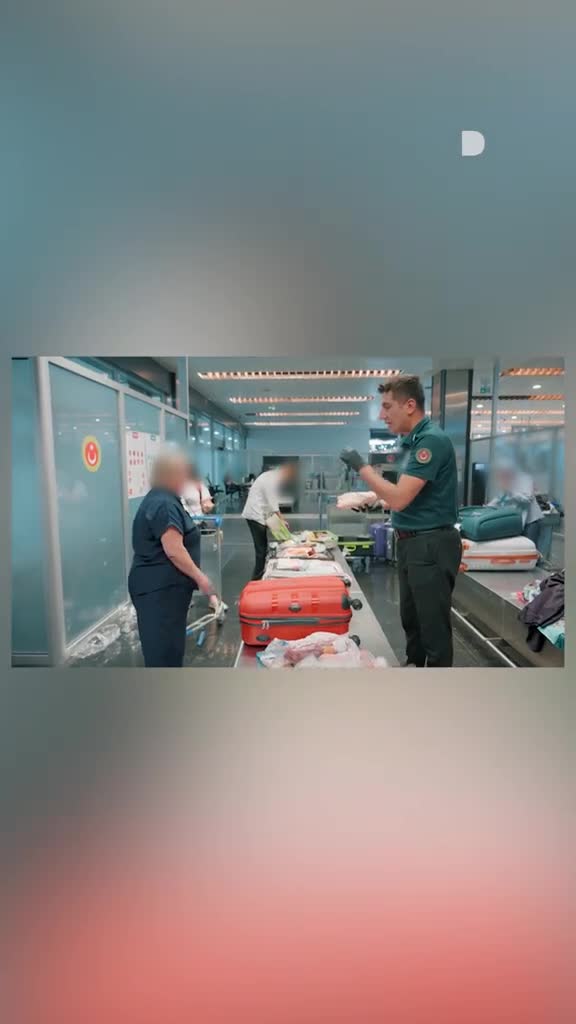 Nəvələrinə apardığı paxlava və yeməkləri gömrükdə saxladılar