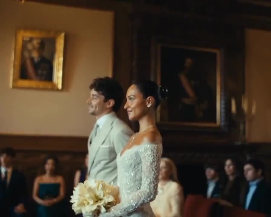 Toylarında milyonlarla dollarlıq “Ferrari” ilə gəzdilər