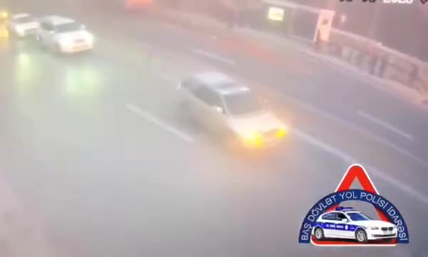 Kamazın avtobusa çırpıldığı hadisənin videosu