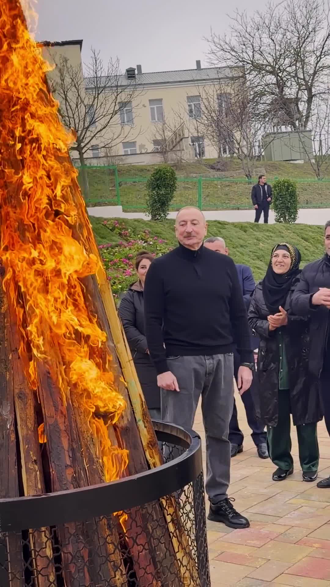 Prezident Xocavənddə Novruz tonqalını alovlandırdı