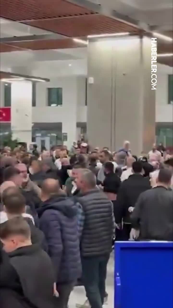 Qaziantep aeroportunda Ümrəyə gedənlər arasında dava