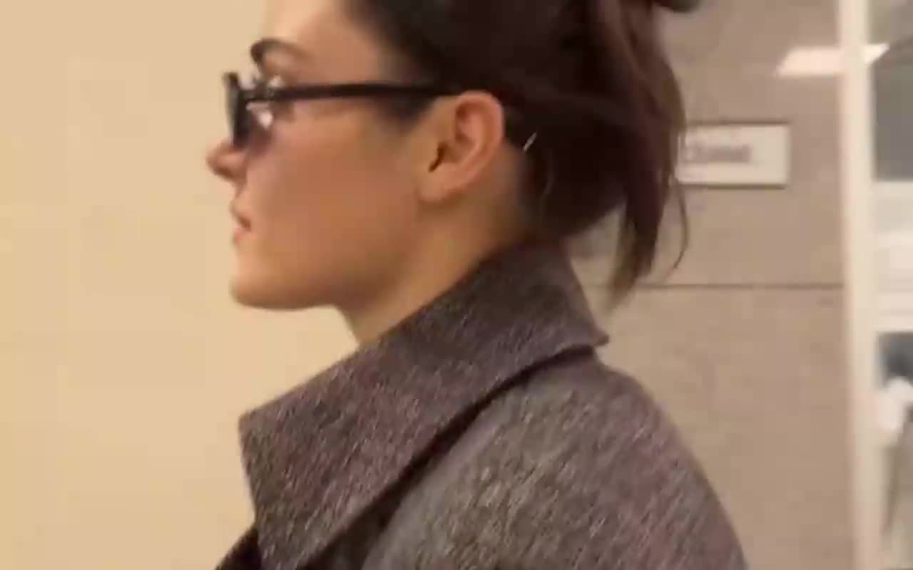 Saxlanılan Hande Erçel belə görüntüləndi