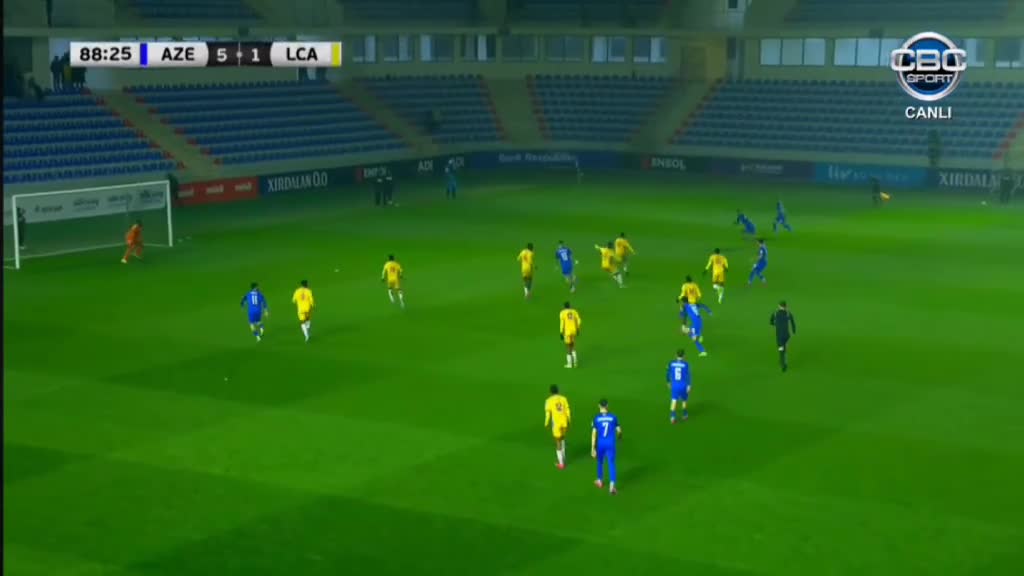 Rüstəm Əhmədzadənin qolu